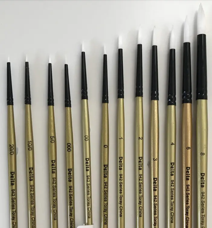 Delta 10/0 Toray Paintbrush Round - Dl942.10/0H 1